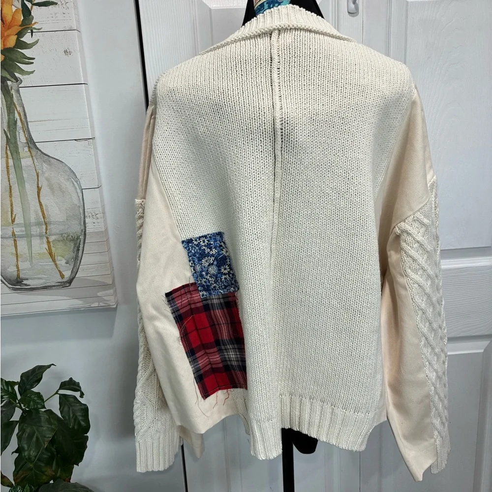 POL Cream V-Neck Sweater with Lace and Denim Accents - Picture 4 of 6